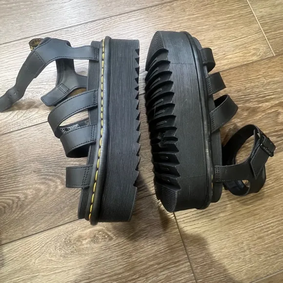 Dr. Martens Women's Blair Quad Platform Sandals, Black, Size 10, New in Box