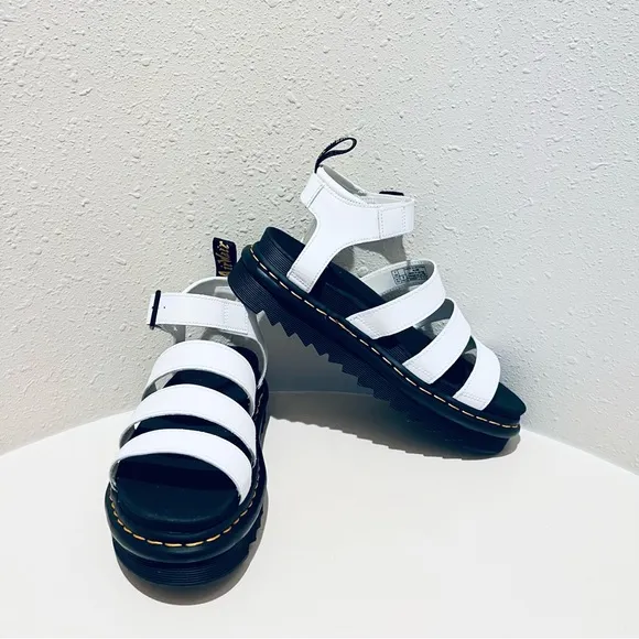Dr. Martens Women’s Blaire White Hydro Leather Platform Sandals Sz 9,10 NEW