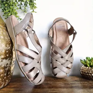 Earth Origins Genuine Leather Berri Wide Women's Taupe Sandals Size 6.5W