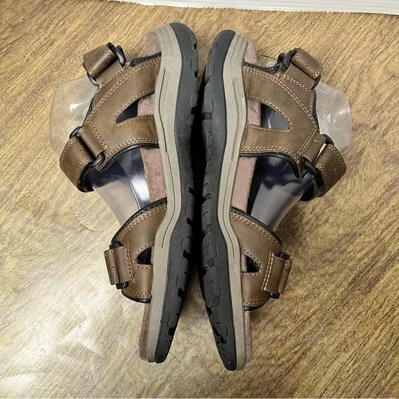 Earth Spirit Brown Sandals Size 11