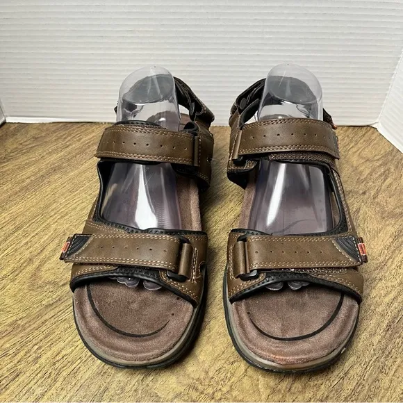 Earth Spirit Brown Sandals Size 11