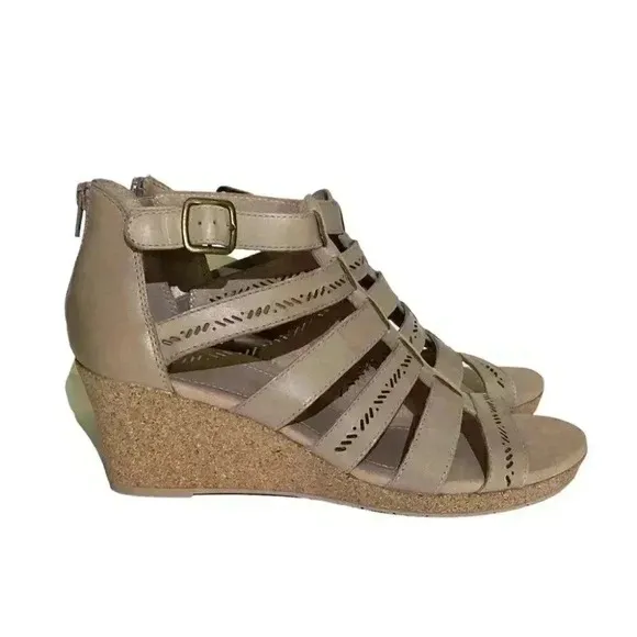 Earth Woodland Sunny Womens 9 40 Strappy Wedge Sandals Beige Leather NEW