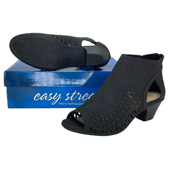 Easy Street Sunrise Black Perforated Womens Caged Sandals Size 8.5XW