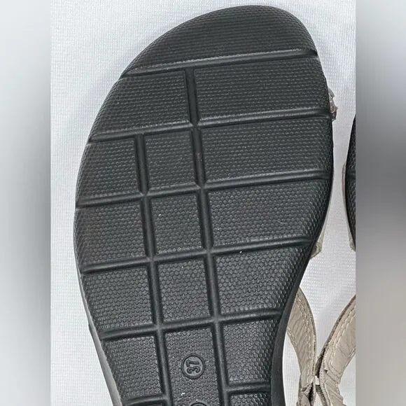Ecco Felicia Sandals Low Wedge Strappy Gray/ Silver Hook &amp; Loop‎ Closure Sz 37