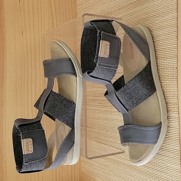Ecco Womans Damara Ankle Strap Sandals sz36