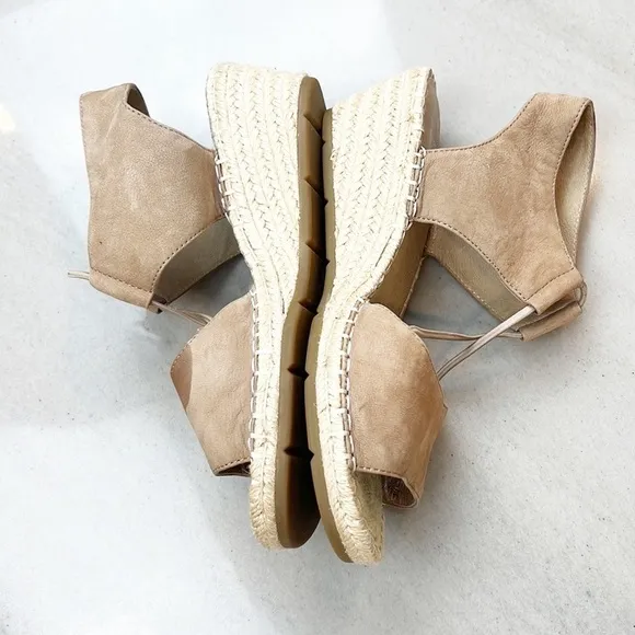 EILEEN Fisher Agnes Espadrille Wedge Sandals Beige Leather Size 7 Open Toe