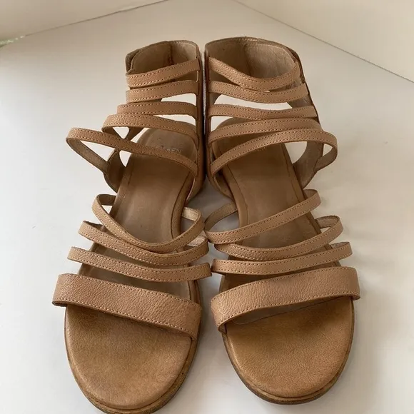 EILEEN FISHER &quot;Otto&quot; Strappy Gladiator Sandal Size 9.5