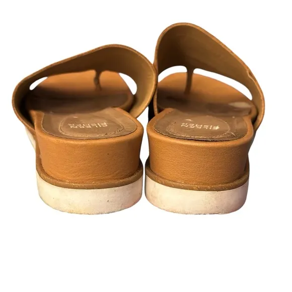 Eileen Fisher Duet Tumbled Leather Sandal in Honey. Women’s Size 11 Slides