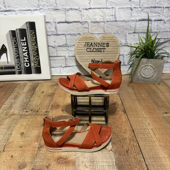 Eileen Fisher Kerby Block Heel Sandal Orange Nubuck Strap Zip US 8 MSRP $195