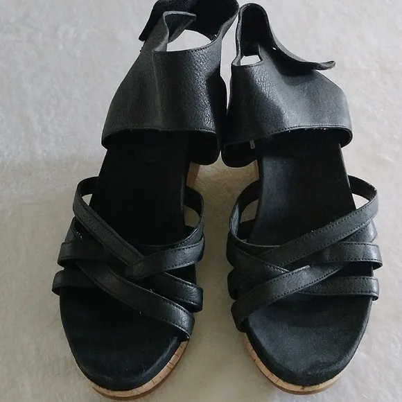 Eileen Fisher Platform Wedge Sandals size 9.5