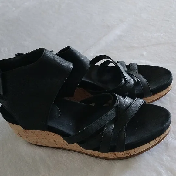Eileen Fisher Platform Wedge Sandals size 9.5