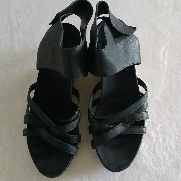 Eileen Fisher Platform Wedge Sandals size 9.5