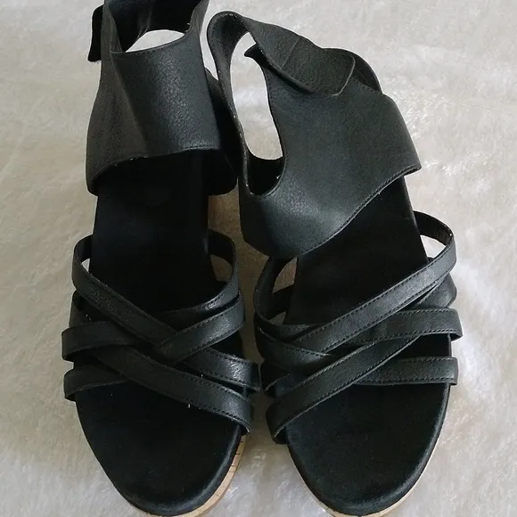 Eileen Fisher Platform Wedge Sandals size 9.5