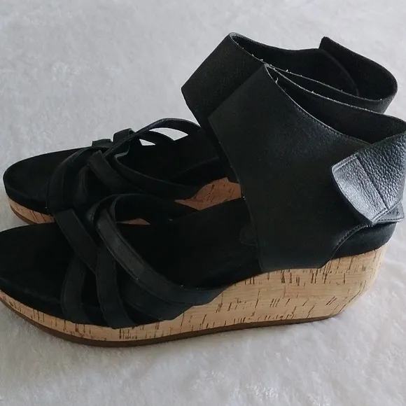 Eileen Fisher Platform Wedge Sandals size 9.5