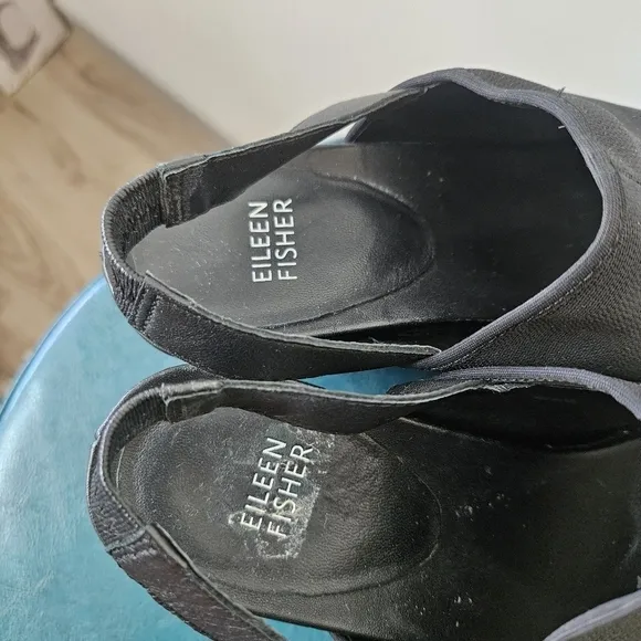 Eileen Fisher Port Wedge Sandals - Black Slingback  Minimalist Comfy Size 8.5