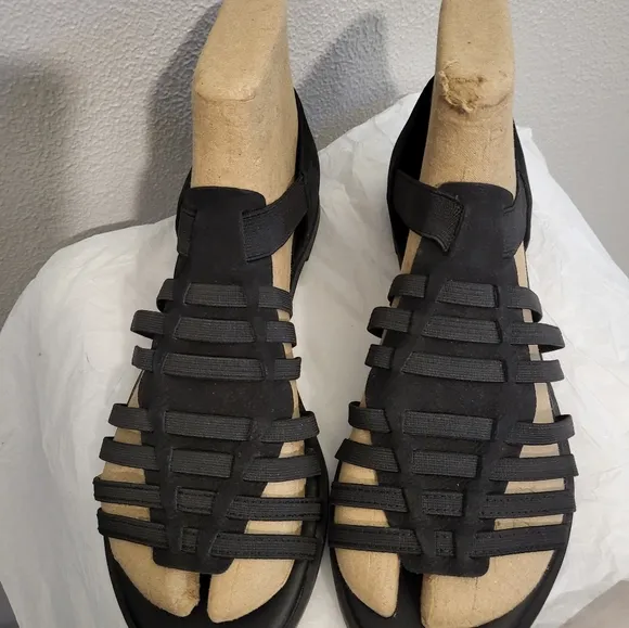 EILEEN Fisher Rato Sandals