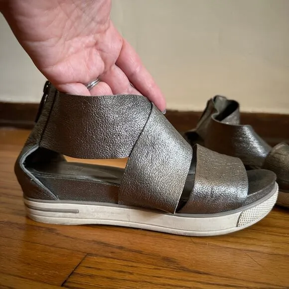 EILEEN FISHER Sport | Silver Pewter Leather Cross Strap Sandals | Size 7.5