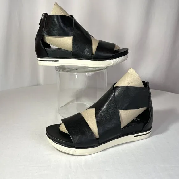 Eileen Fisher Sport Size 8 Tumbled Leather Sport Sandal Platform Sneaker