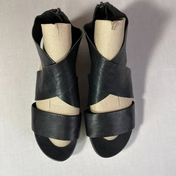 Eileen Fisher Sport Size 8 Tumbled Leather Sport Sandal Platform Sneaker