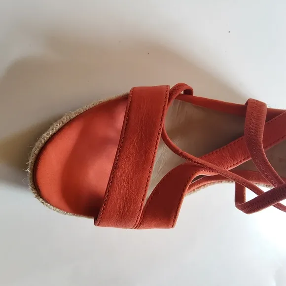 Eileen Fisher Wanda Strappy‎ Leather Wedge Espadrilles Sandals Size 6.5 Coastal