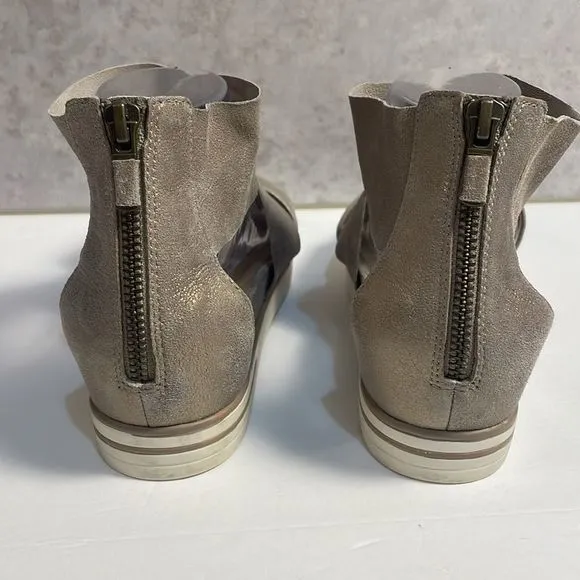 Eileen Fisher Women’s Platinum Metallic Suede Sport Sneaker Sandals Zip Size 9