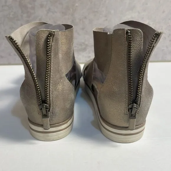 Eileen Fisher Women’s Platinum Metallic Suede Sport Sneaker Sandals Zip Size 9