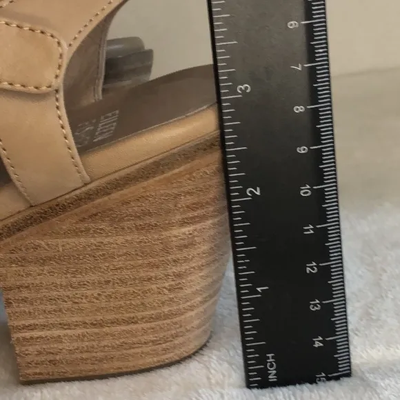 EILEEN FISHER Women's Size 8.5 Ria Beige Leather Slingback Stacked Heel Sandals