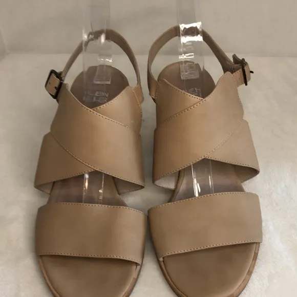 EILEEN FISHER Women's Size 8.5 Ria Beige Leather Slingback Stacked Heel Sandals