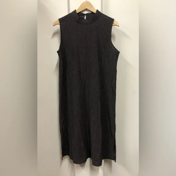 Eileen Fisher Woven Plisse mock neck sleeveless dress gray size small