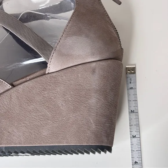 Eileen Fisher‎ Wylee Platform Wedge Taupe Sandal Size 10