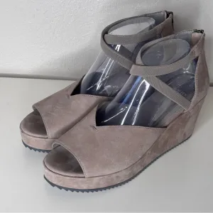 Eileen Fisher‎ Wylee Platform Wedge Taupe Sandal Size 10