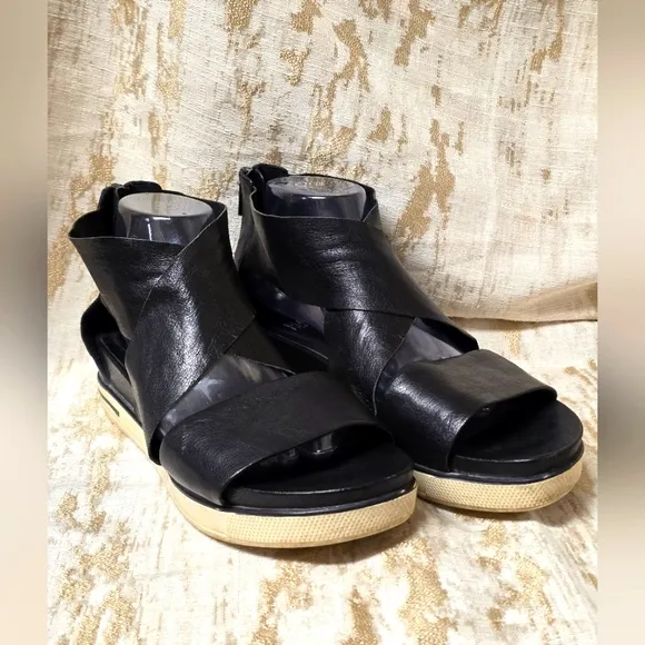 Eileen FisherSport Criss Cross Tumbled Leather Banded Platform Sandals Sz10
