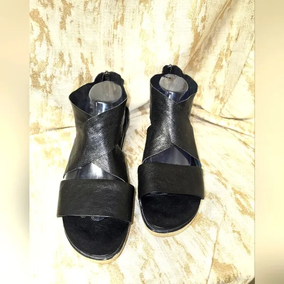 Eileen FisherSport Criss Cross Tumbled Leather Banded Platform Sandals Sz10