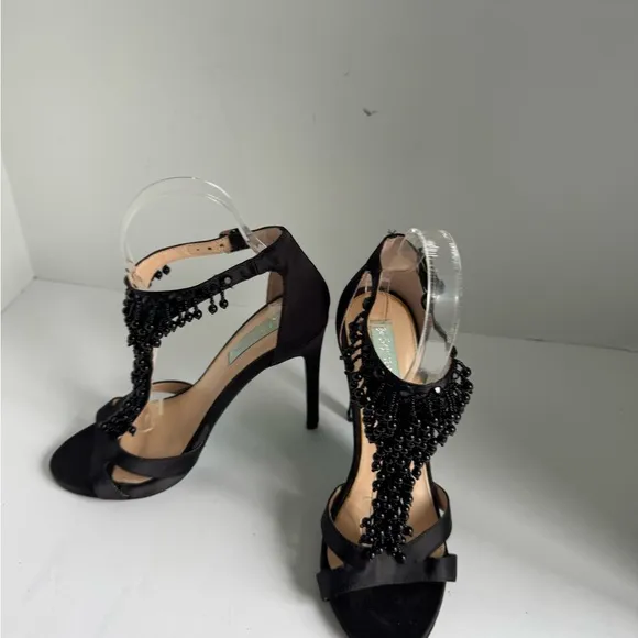 Elegant Betsey Johnson Black SB- Mavyn Heels Satin Beaded T-Strap Heels Size 7.5