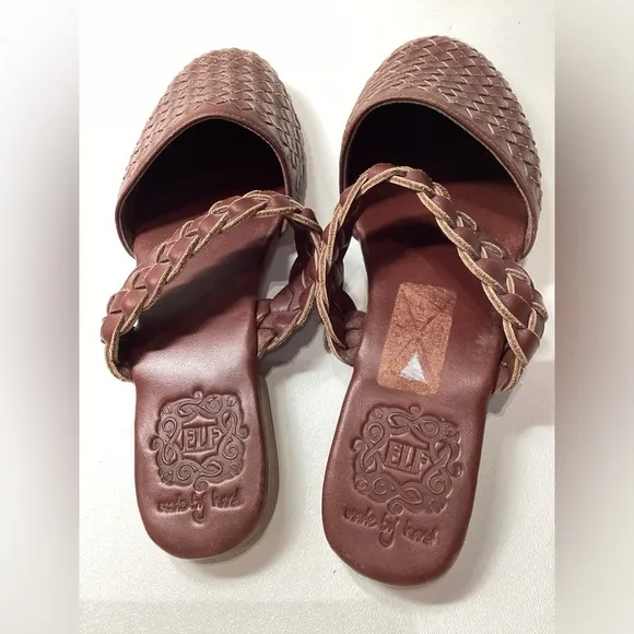 Elf Sea Escape Slide Sandals In Brown Size 9.5