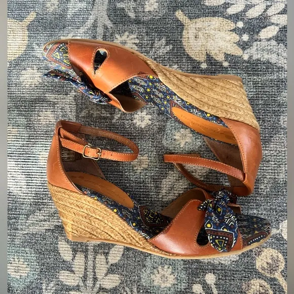Eric Michael Leather Tribal Print Textile Espadrille Wedge Sandals