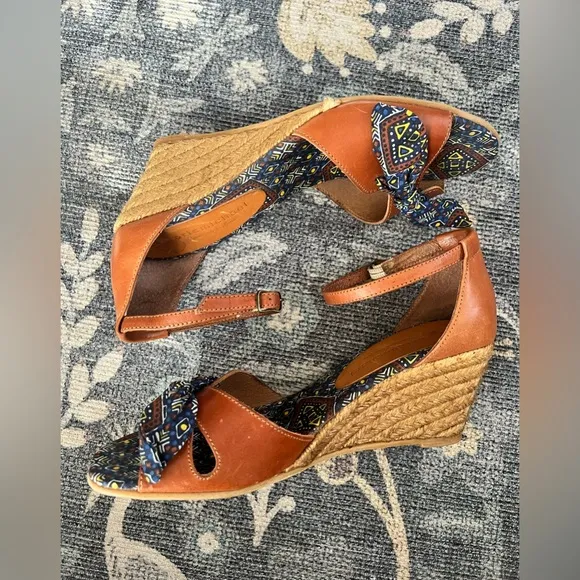 Eric Michael Leather Tribal Print Textile Espadrille Wedge Sandals