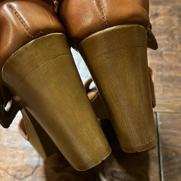 Eric Michael Toffee Leather Platform Sandal, 7!