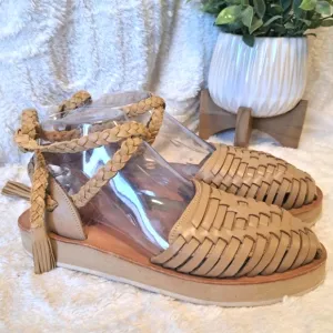 Espiritu Woven Leather Huarache Sandals Tan Ankle Tie Platform Carly Jean Size 8