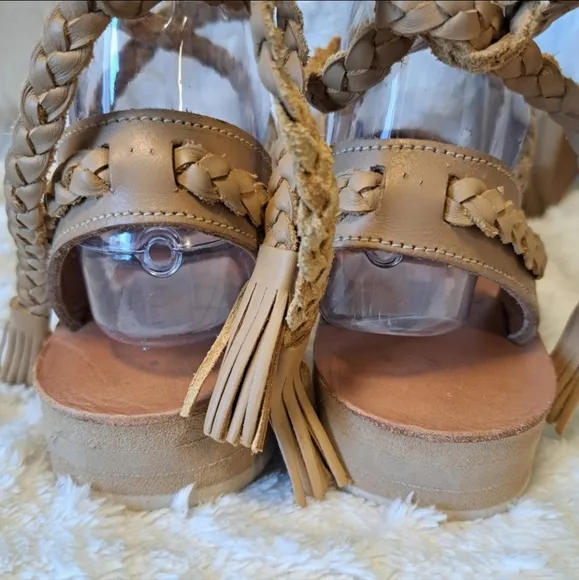 Espiritu Woven Leather Huarache Sandals Tan Ankle Tie Platform Carly Jean Size 8