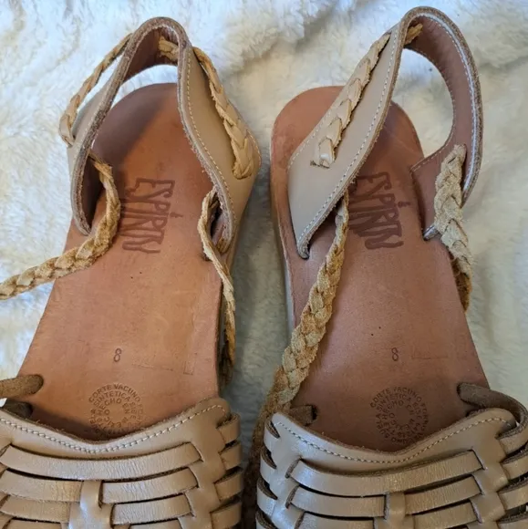 Espiritu Woven Leather Huarache Sandals Tan Ankle Tie Platform Carly Jean Size 8