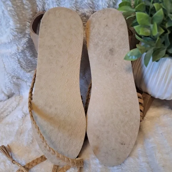 Espiritu Woven Leather Huarache Sandals Tan Ankle Tie Platform Carly Jean Size 8