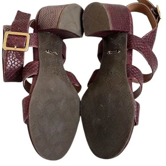 EUC Vionic Leather Blaire heeled Sandals 8.5