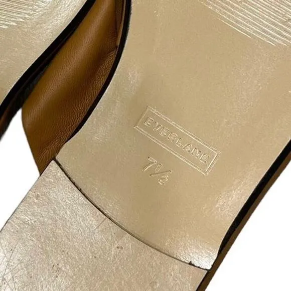 EVERLANE The Day Twist Sandal Desert Tan Leather Slip On Flat Heel Size 7.5 NEW