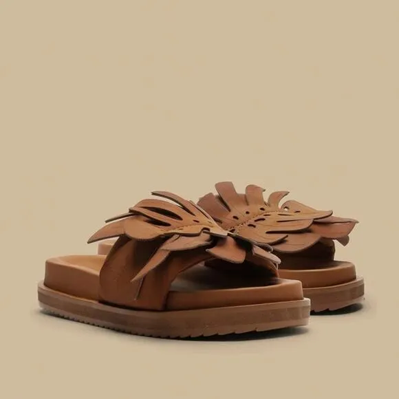 Farm Rio Camel Tan Monstera Slide Sandals Size 8