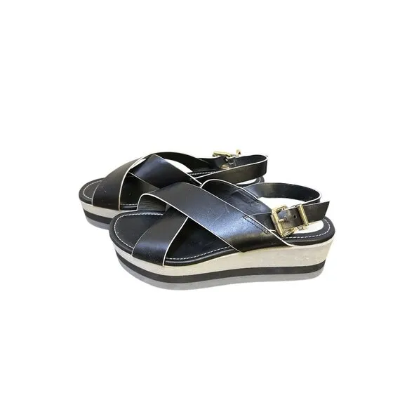 Fendi Black Leather Platform Sandals w/Gold accents Size 7.5