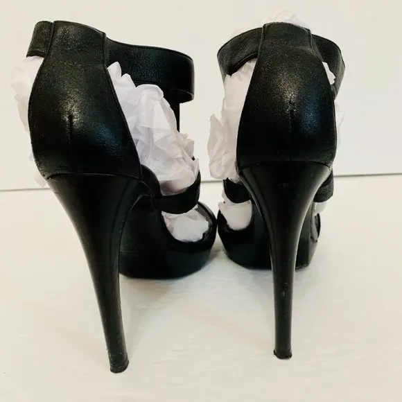 FENDI CAGE LEATHER STRAPPY HIGH HEELS SANDALS MADE IN ITALY