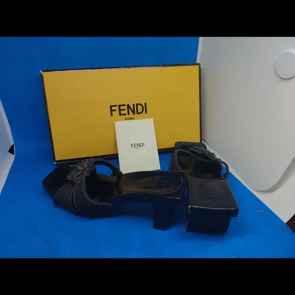 Fendi denim flower Logo heel sandals 36