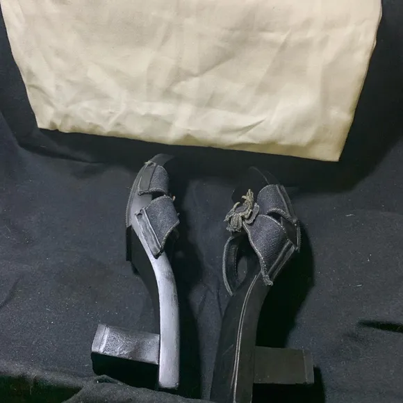 Fendi denim flower Logo heel sandals 36