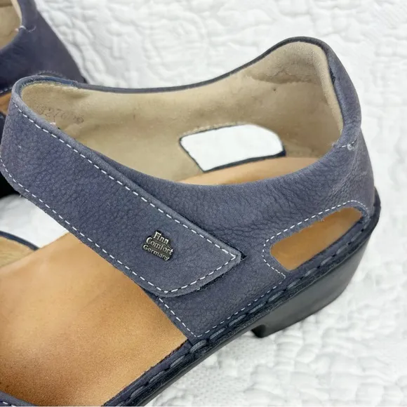 Finn Comfort Women’s Navy Blue Leather Sandals